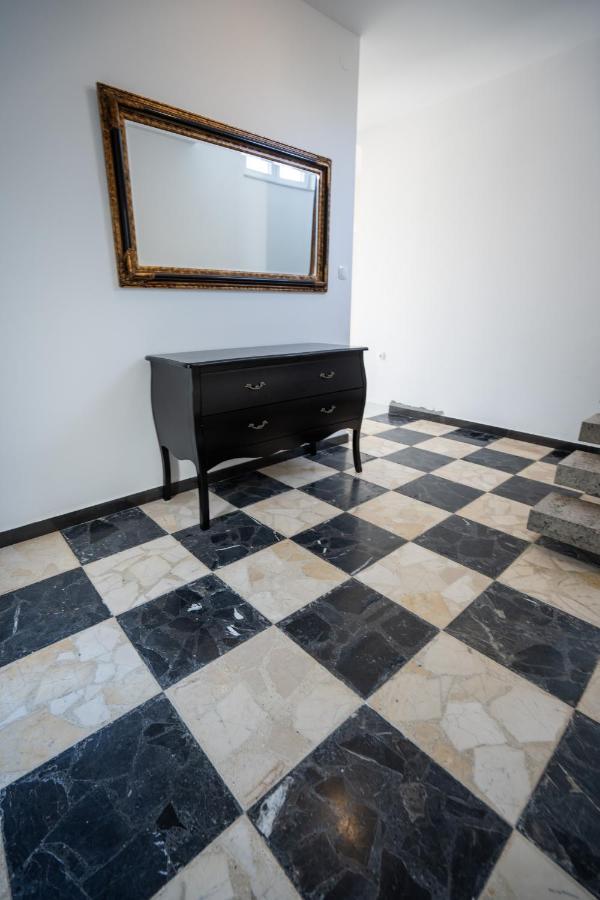 Lucini Dvori Villa Novalja